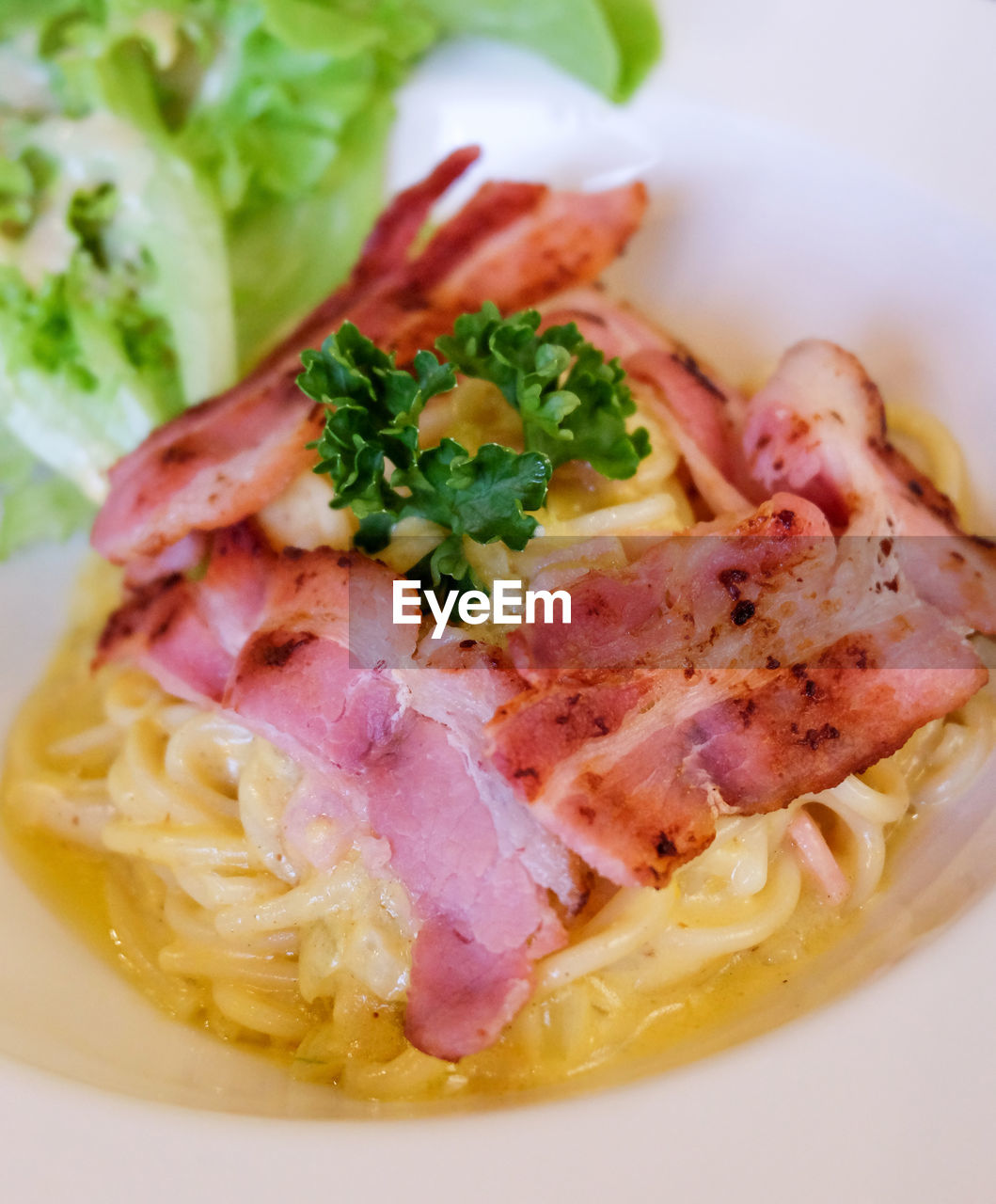 HIGH ANGLE VIEW OF MEAL SERVED ON PLATE