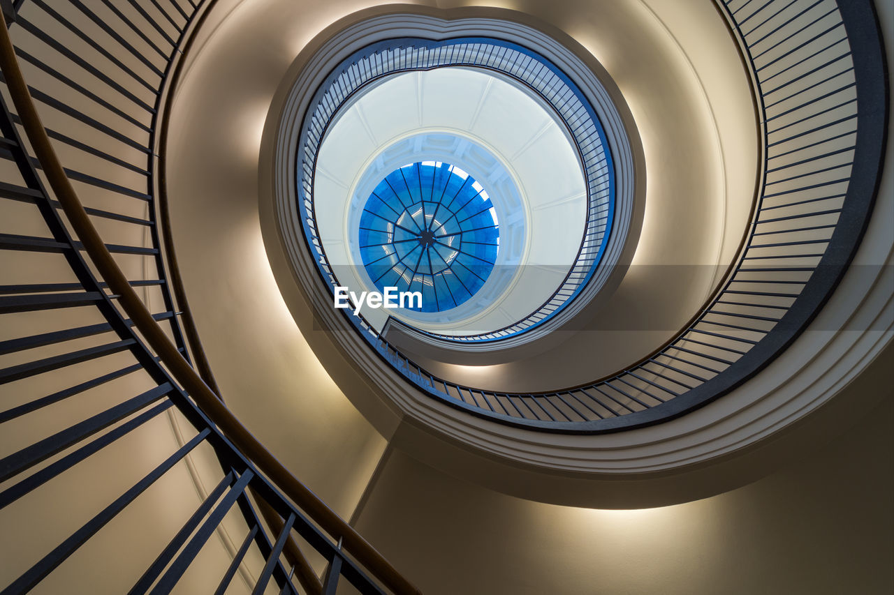 CLOSE-UP OF SPIRAL STAIRCASE