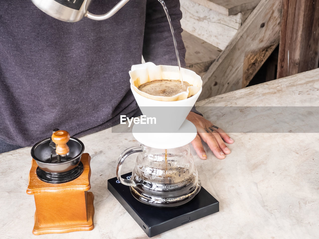 HIGH ANGLE VIEW OF COFFEE SERVED ON TABLE AT HOME