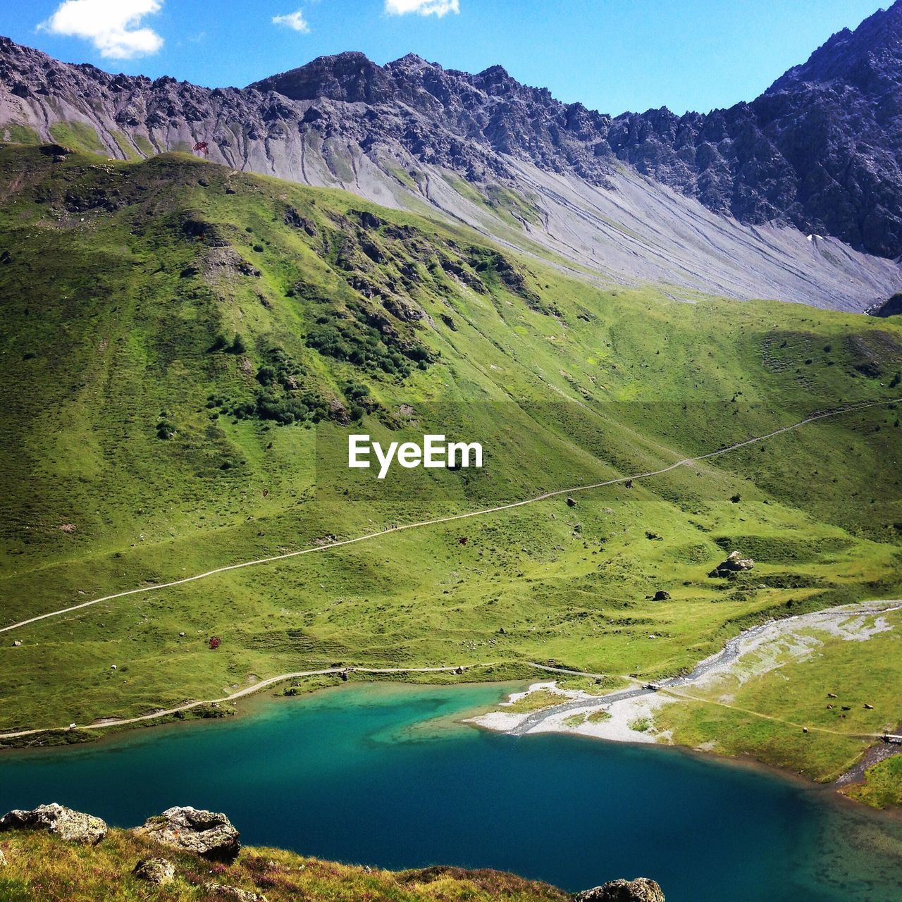 SCENIC VIEW OF MOUNTAIN AGAINST SKY