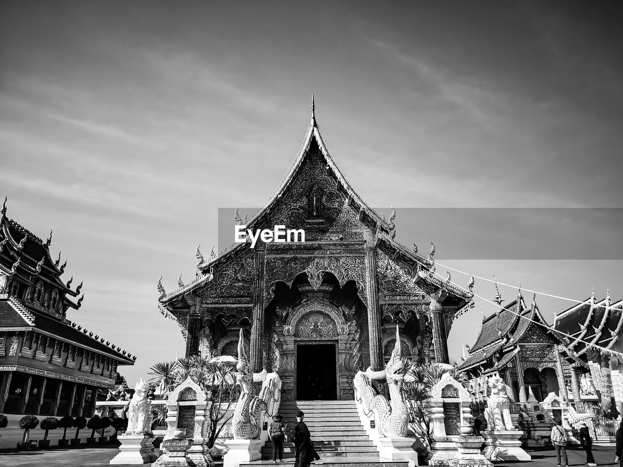 LOW ANGLE VIEW OF TEMPLE BUILDING