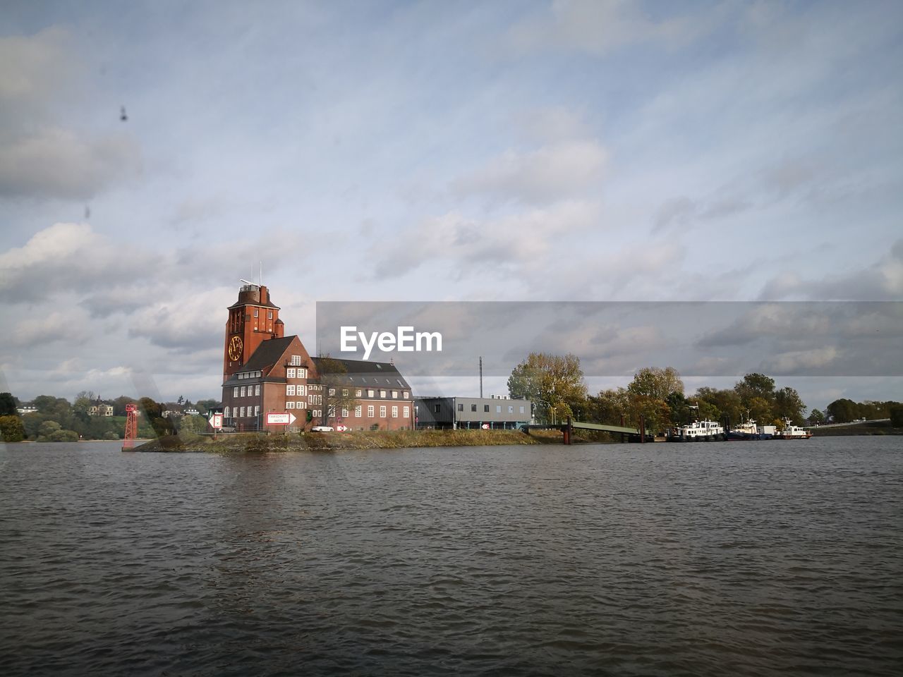 BUILDINGS AT WATERFRONT