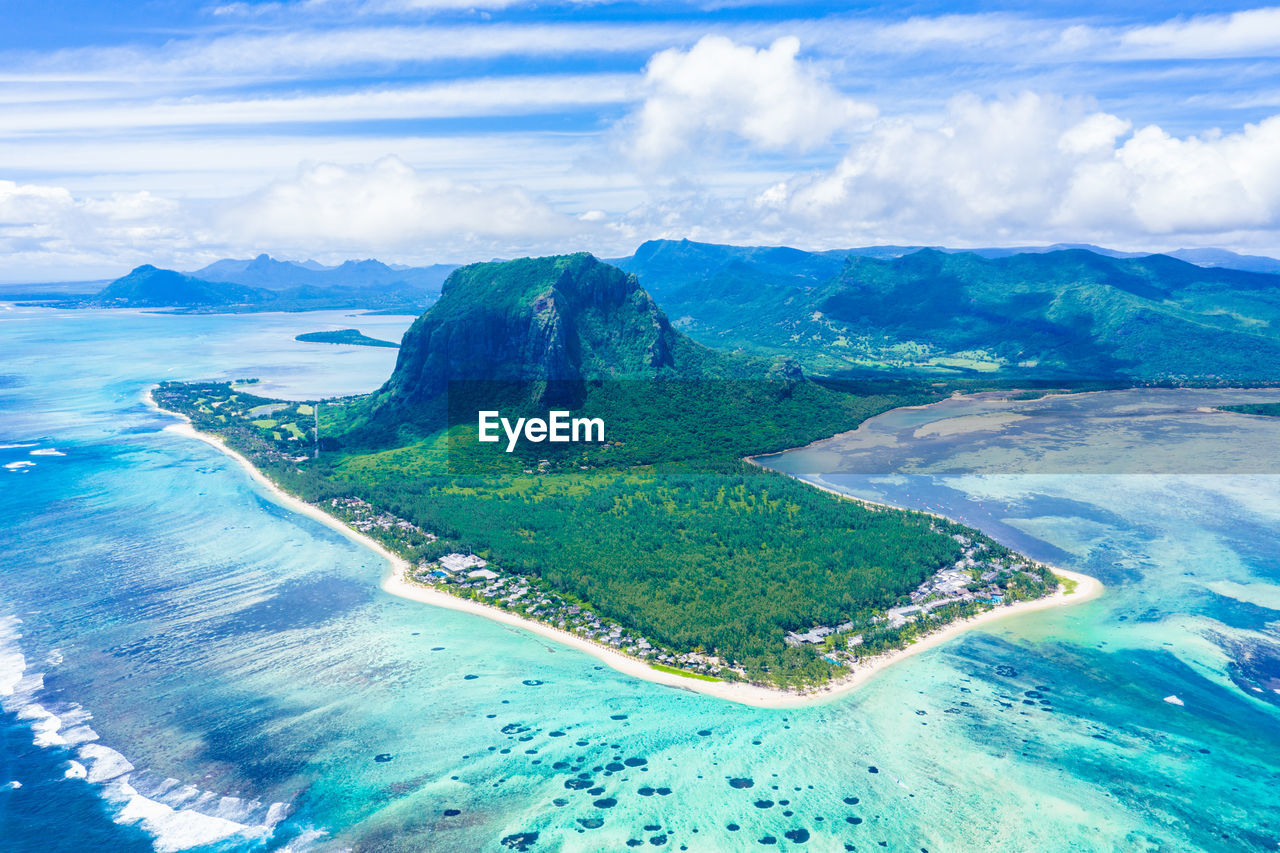 Aerial view of mauritius island panorama and famous le morne brabant mountain, beautiful blue lagoon 