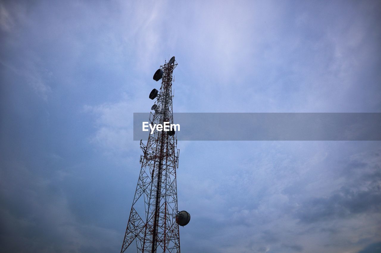 LOW ANGLE VIEW OF TELEPHONE TOWER AGAINST SKY