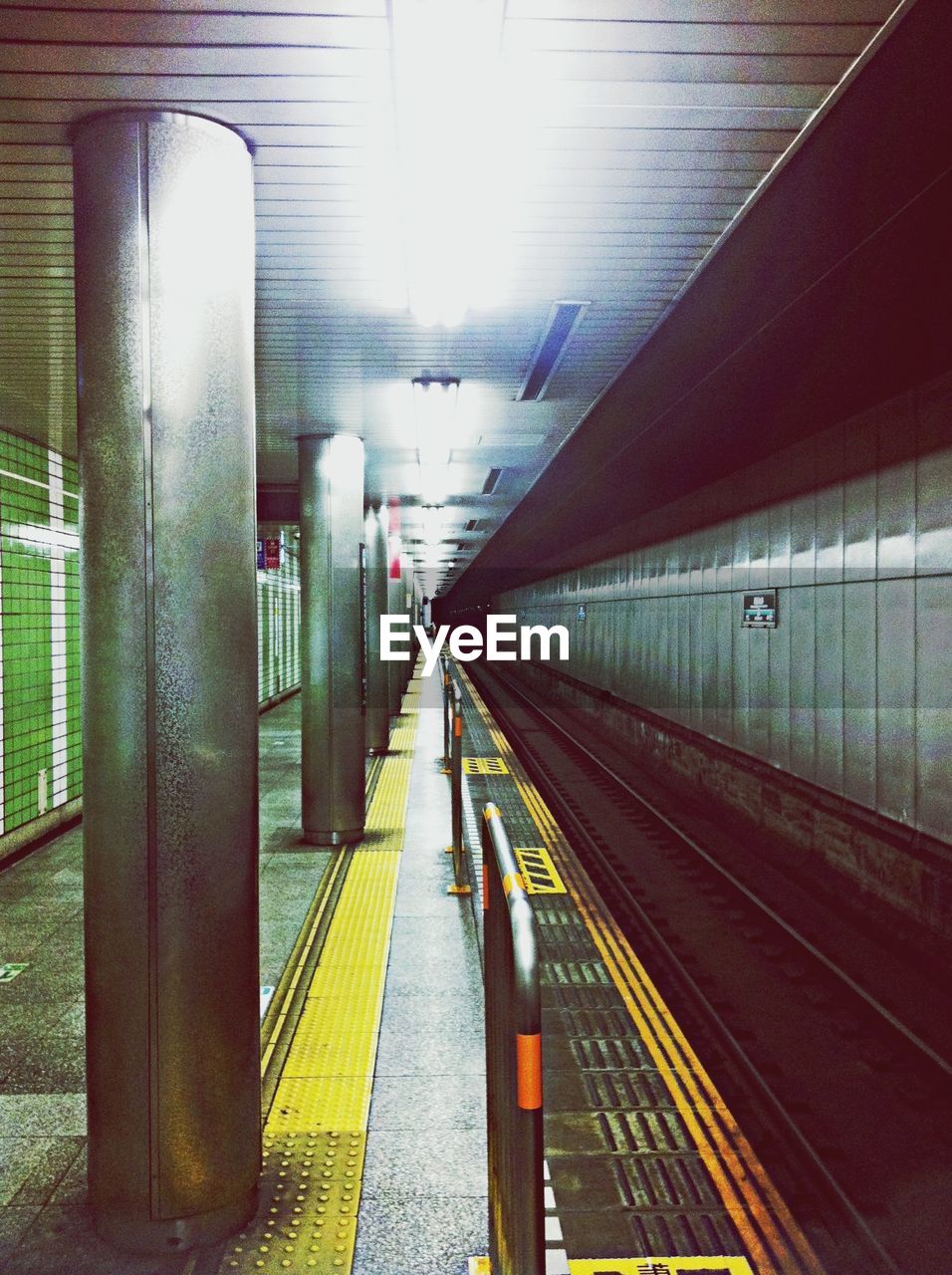 Railroad platform