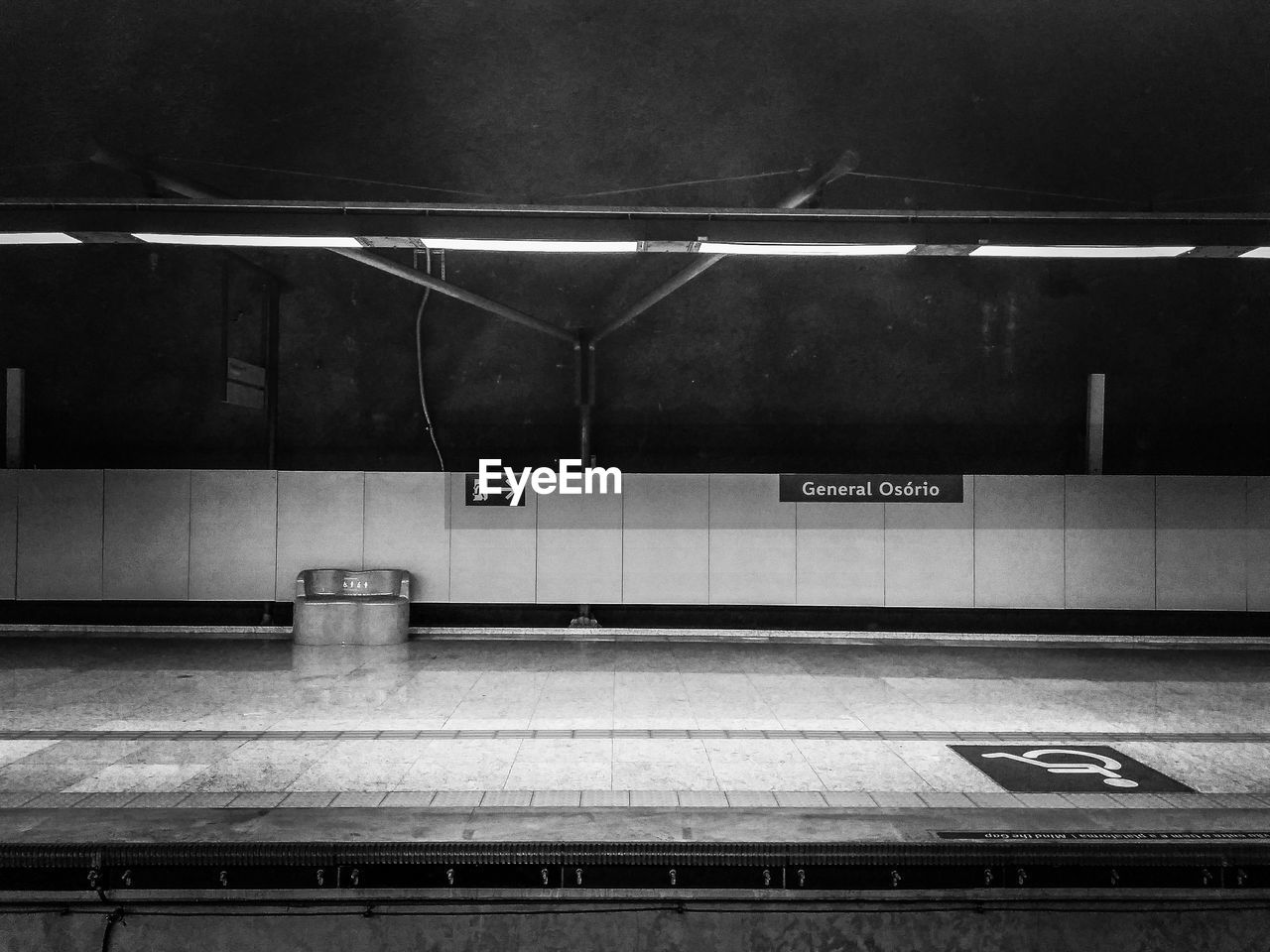 ILLUMINATED SUBWAY STATION PLATFORM