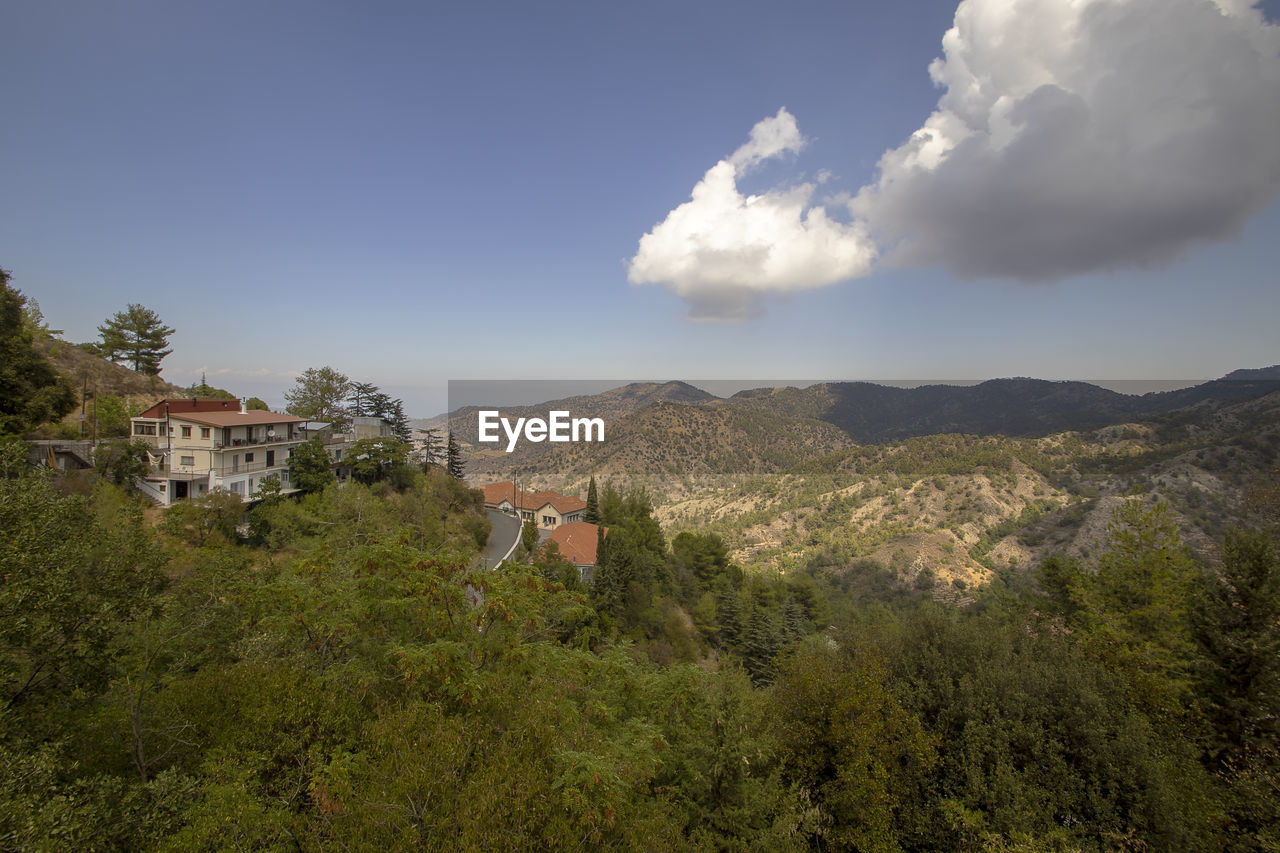 PANORAMIC VIEW OF BUILDINGS AGAINST SKY