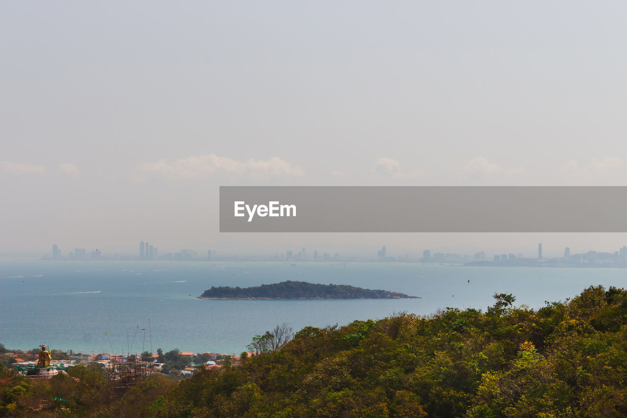 SCENIC VIEW OF SEA AGAINST SKY DURING FOG