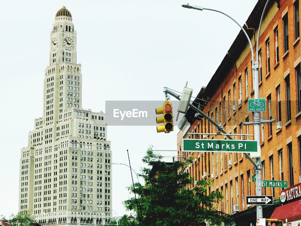 LOW ANGLE VIEW OF BUILDINGS AGAINST SKY