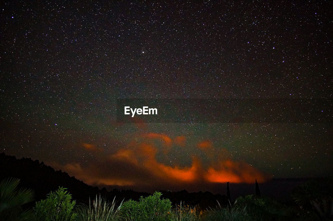 SCENIC VIEW OF STAR FIELD AGAINST SKY