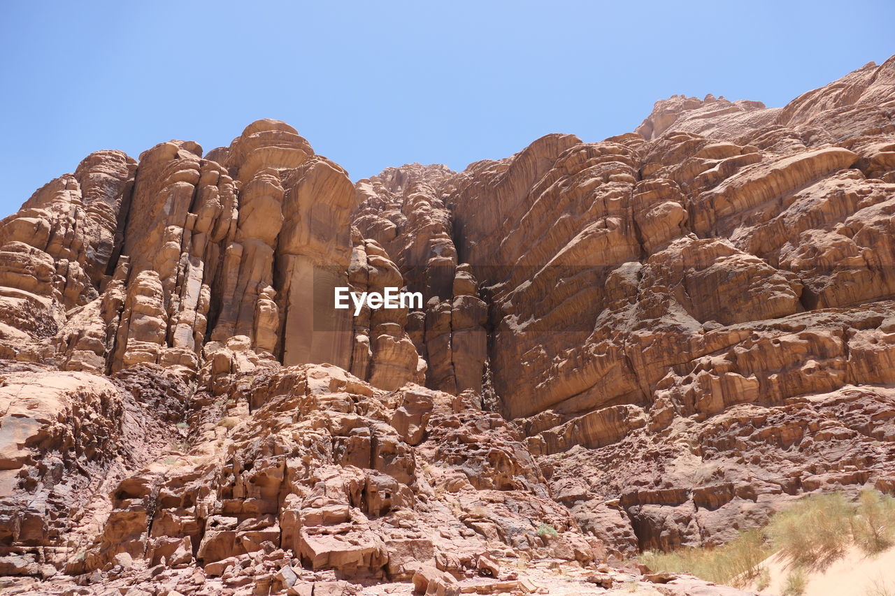View of rock formation in wadi rum 