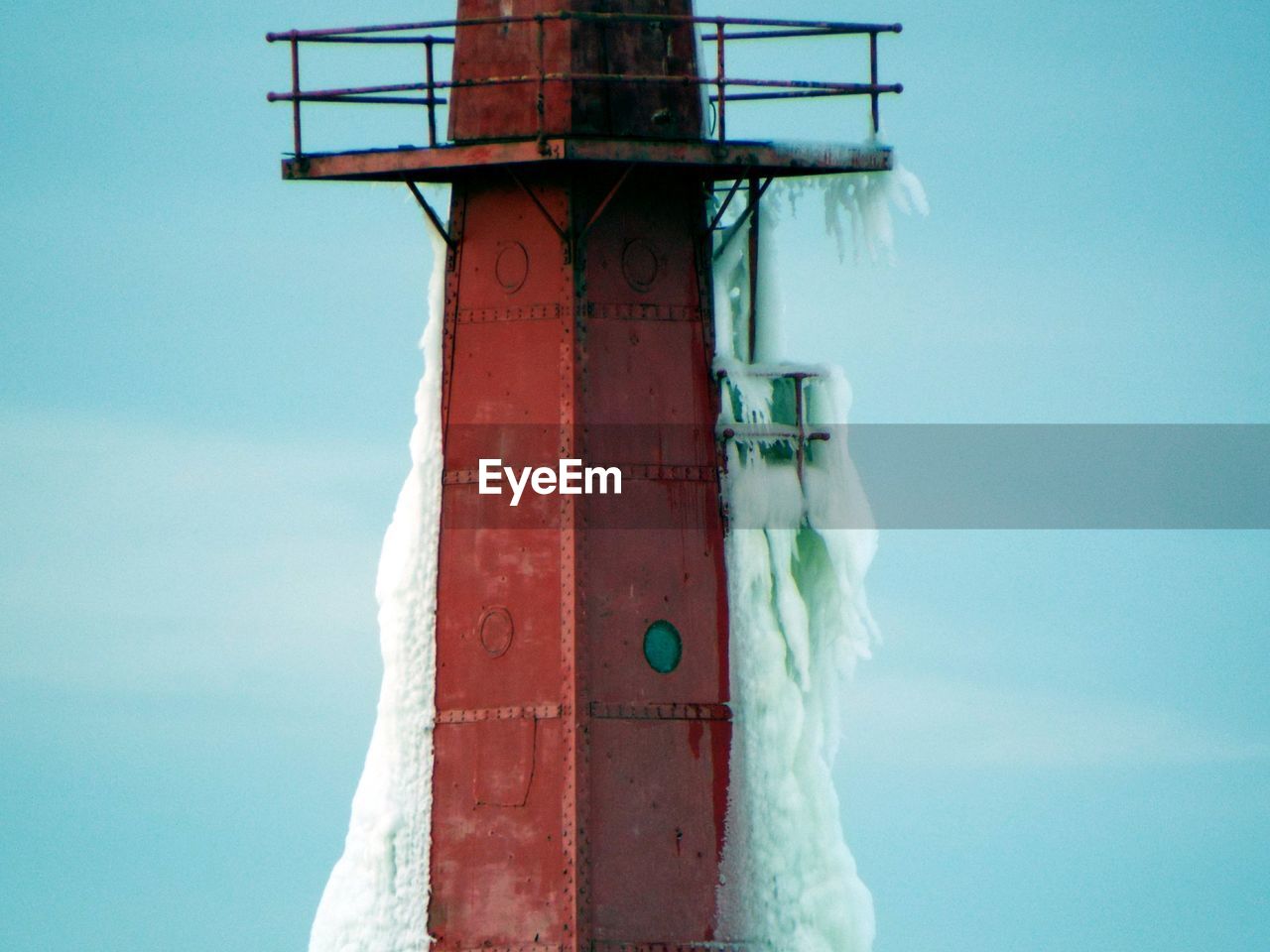 LOW ANGLE VIEW OF SHIP AGAINST SKY