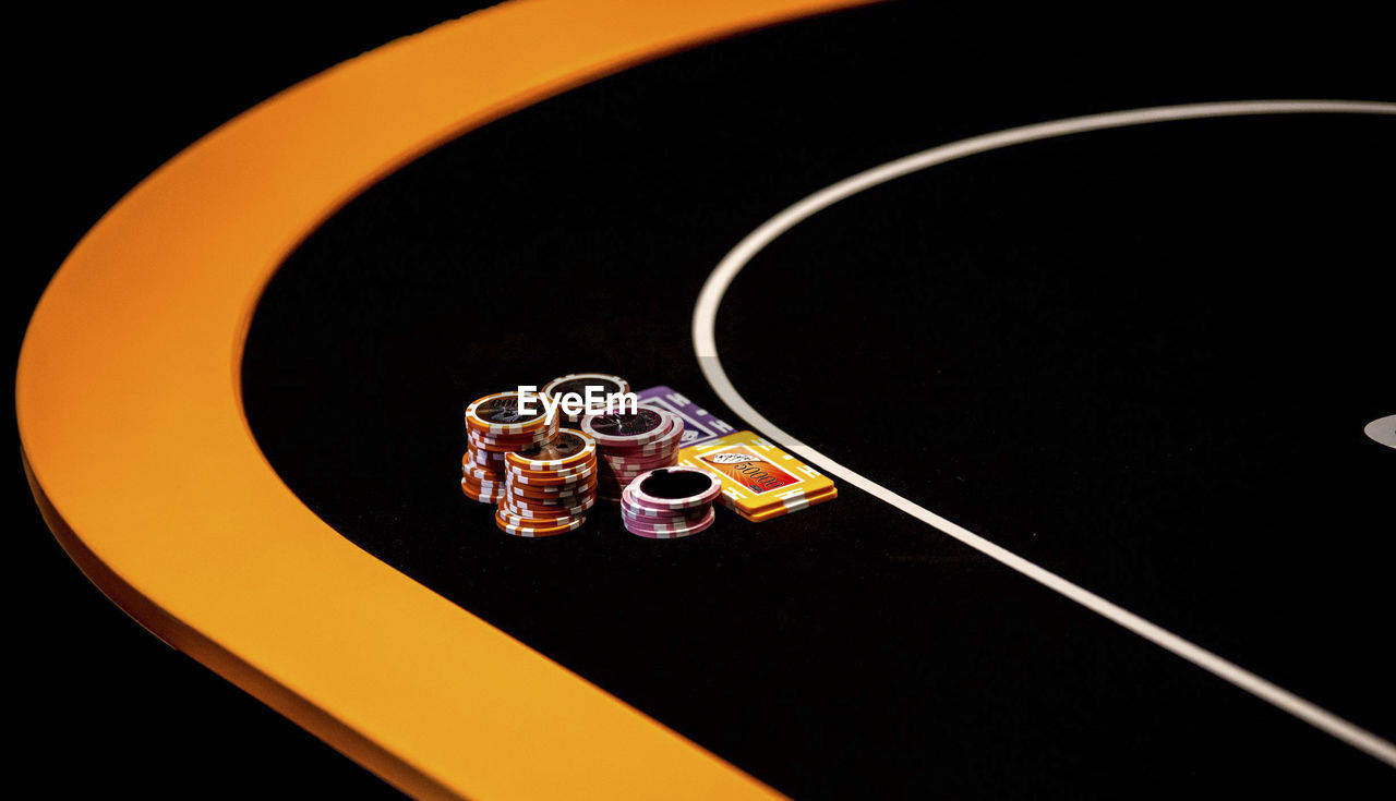 Pokerchips stacked on a table