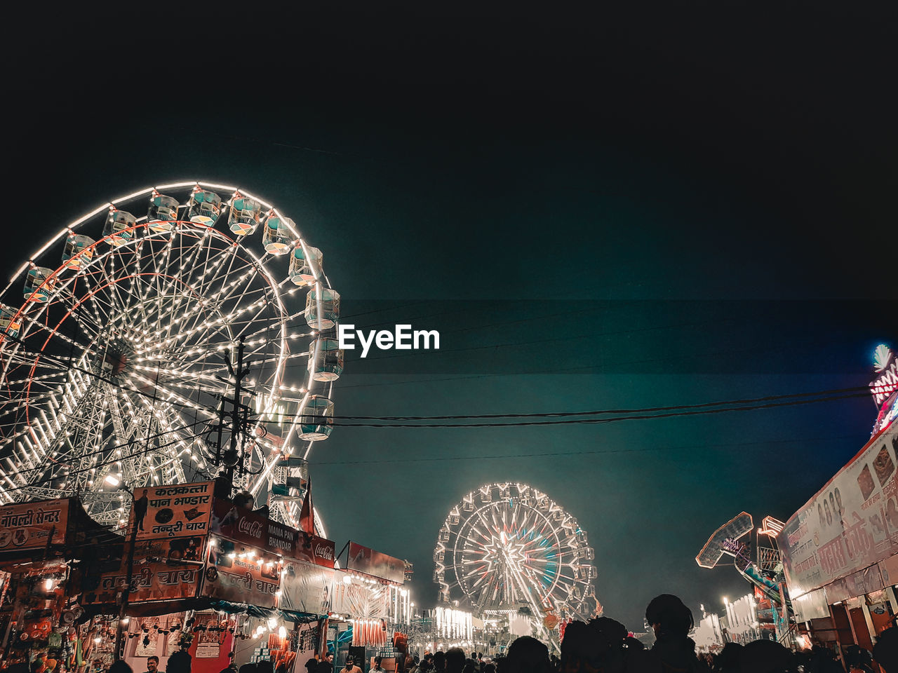 FERRIS WHEEL AT NIGHT