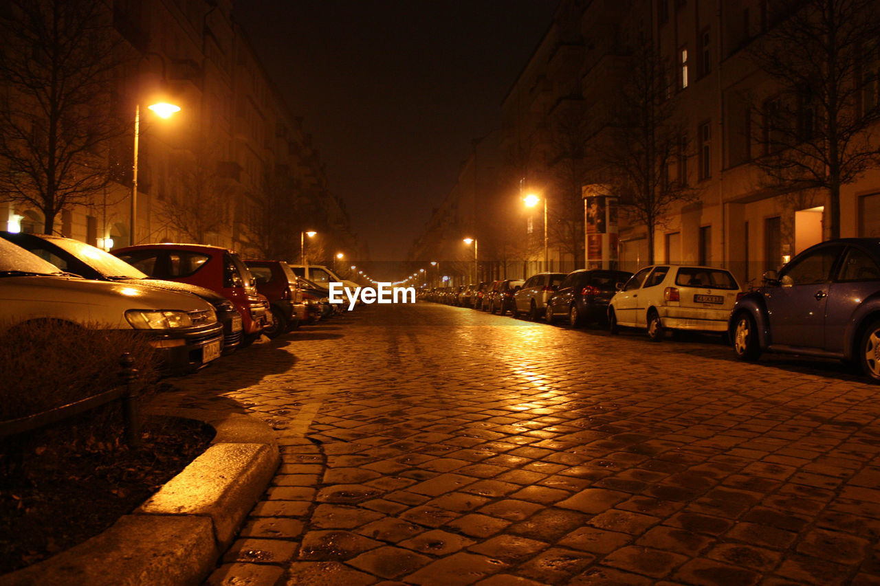 STREET LIGHTS AT NIGHT