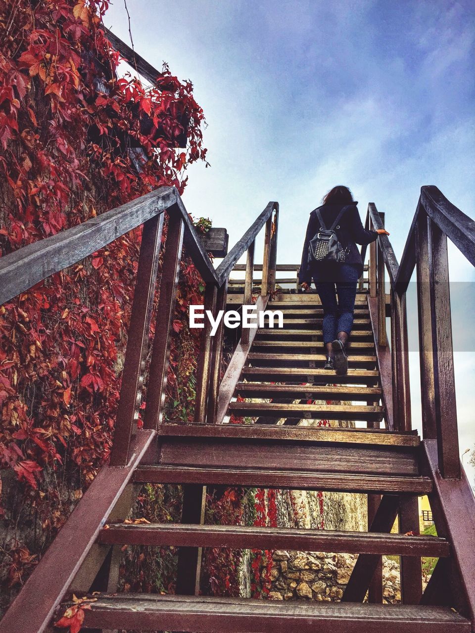 PEOPLE ON STAIRS
