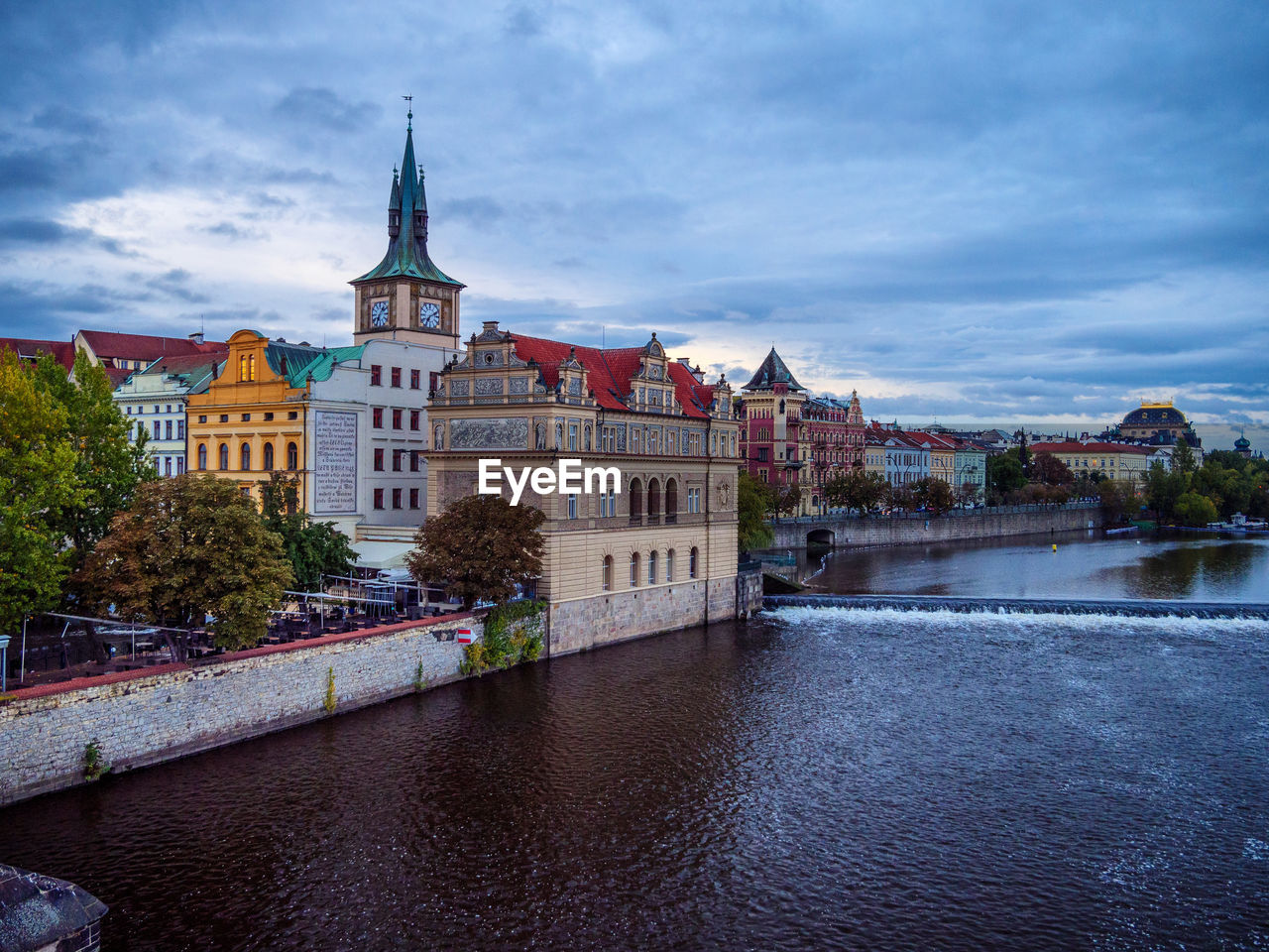 BUILDINGS AT WATERFRONT