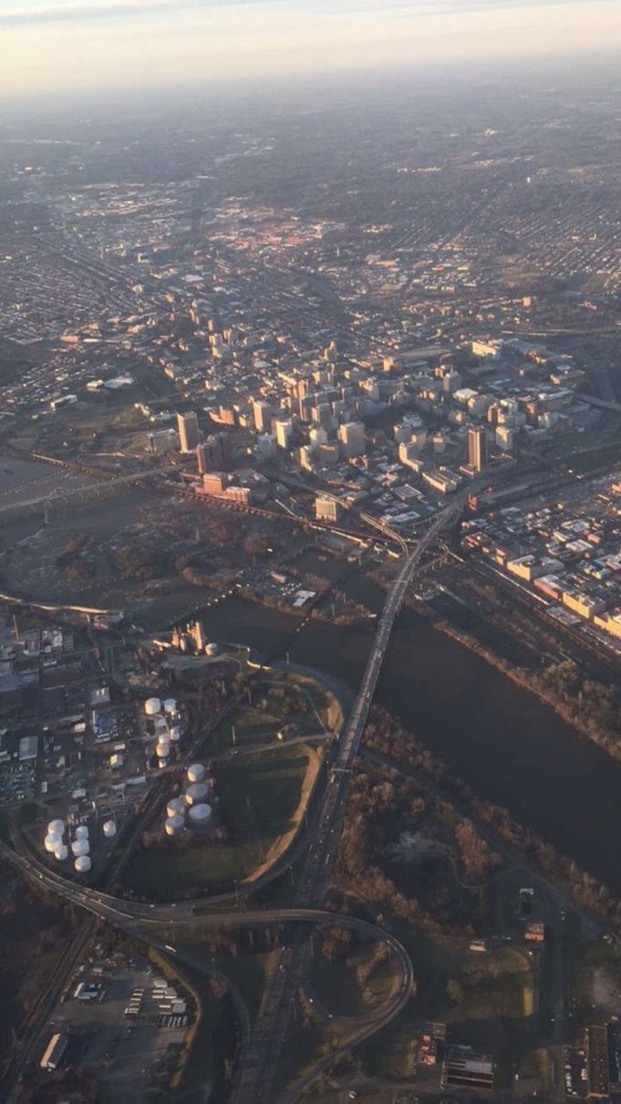 AERIAL VIEW OF CITYSCAPE WITH CITYSCAPE