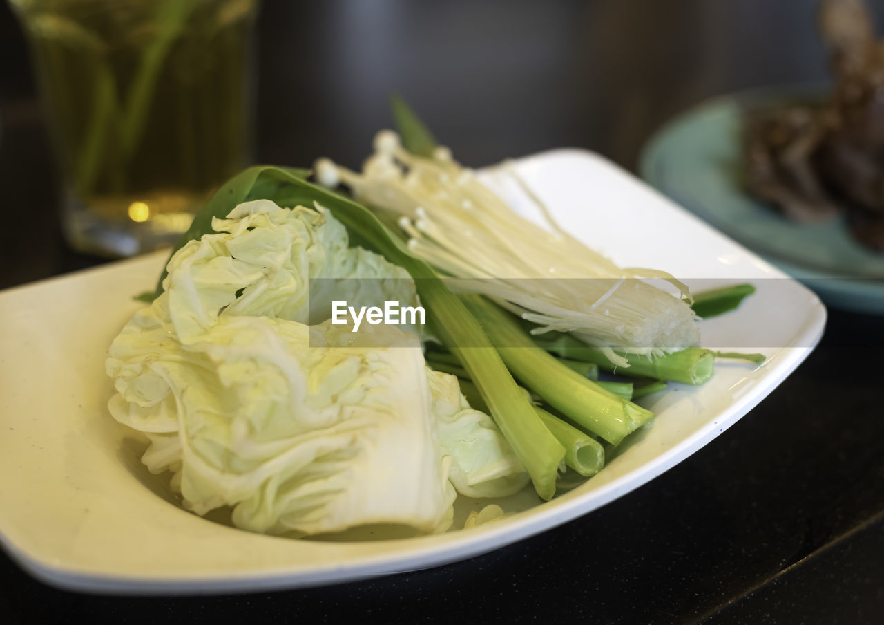 CLOSE-UP OF CHOPPED SALAD IN BOWL