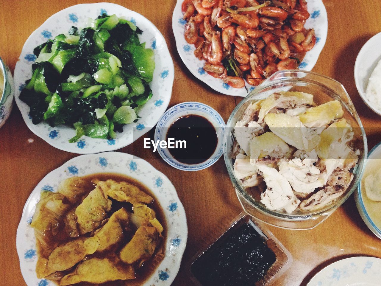 HIGH ANGLE VIEW OF MEAL SERVED IN PLATE