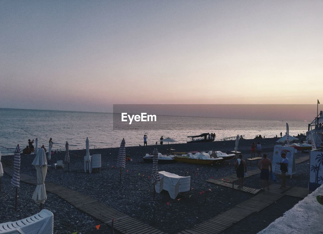 HIGH ANGLE VIEW OF SEA AGAINST CLEAR SKY