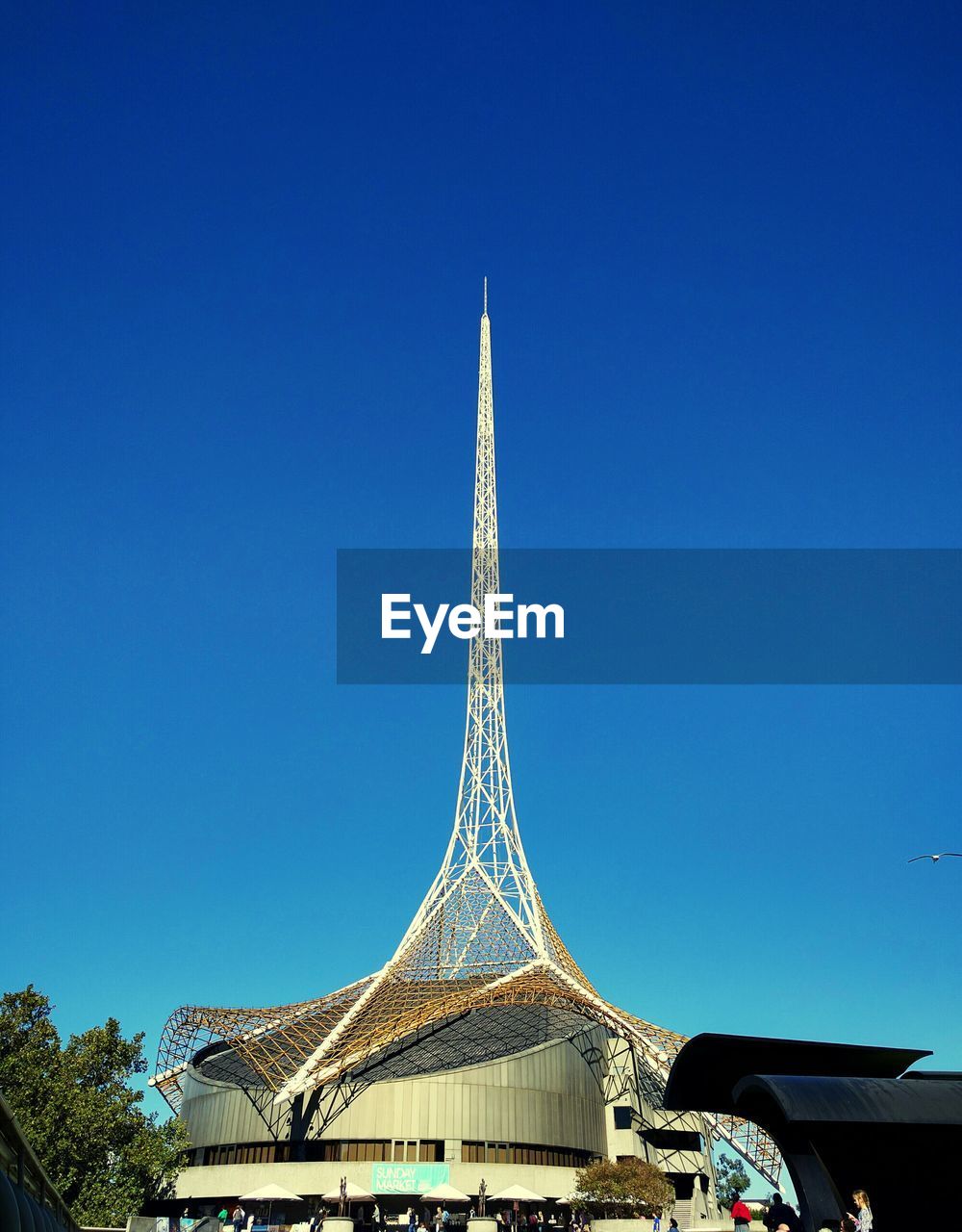 LOW ANGLE VIEW OF TOWER AGAINST CLEAR SKY