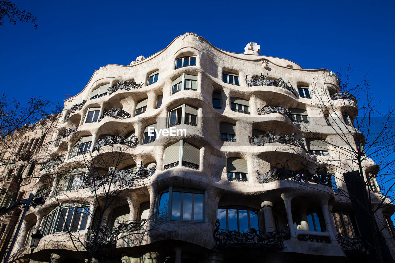 LOW ANGLE VIEW OF BUILDING