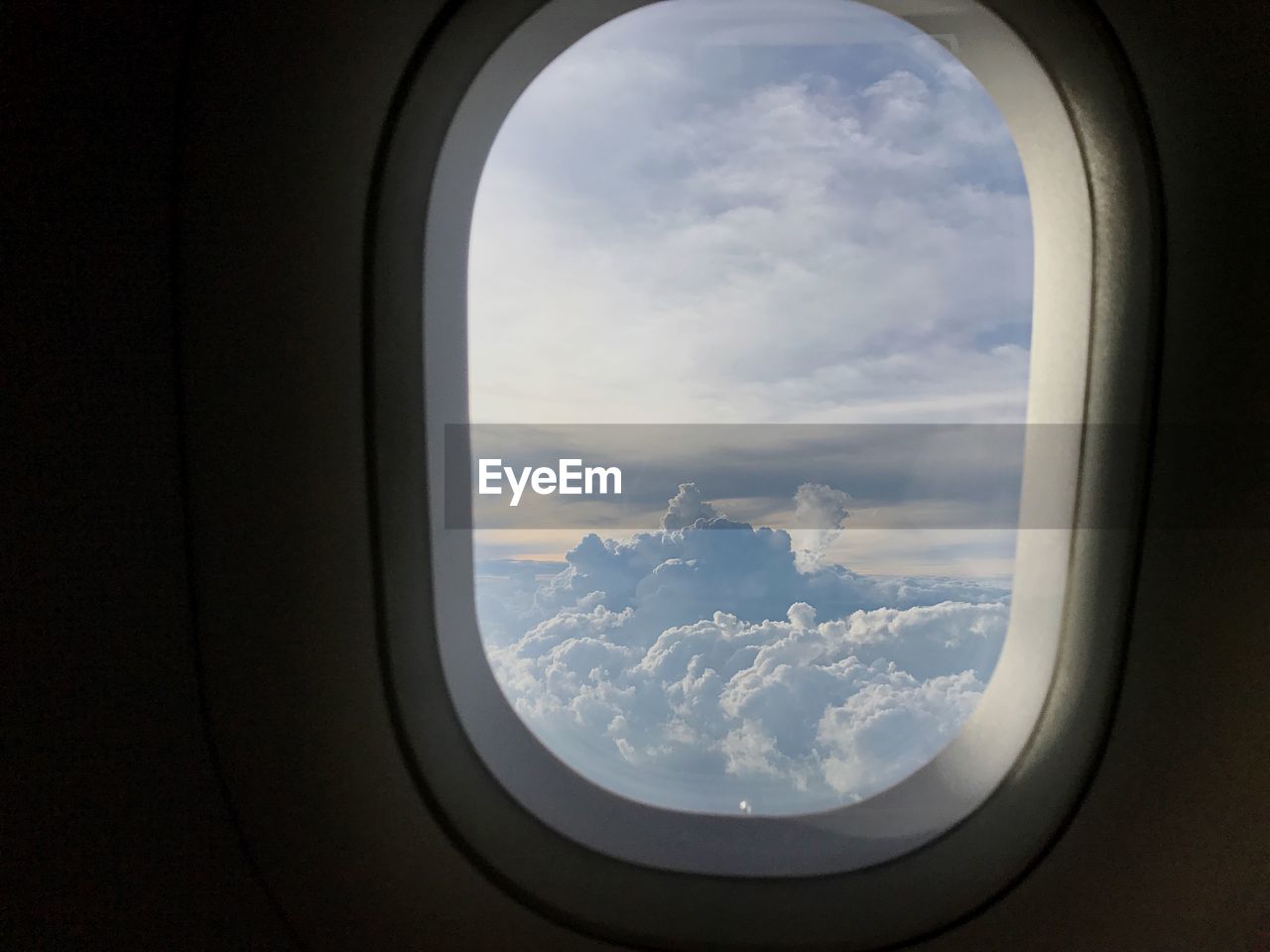 VIEW OF AIRPLANE WINDOW