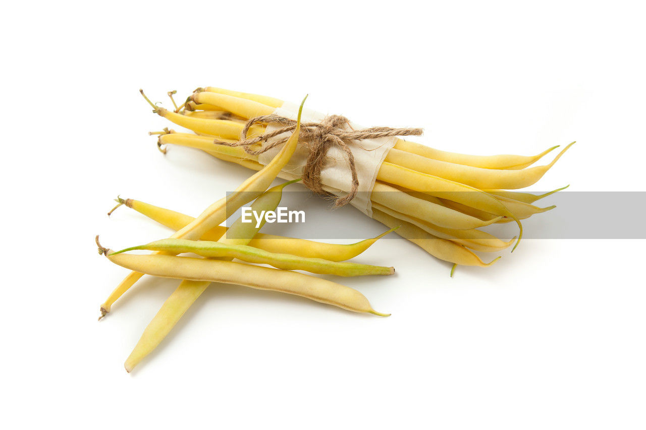 food and drink, food, yellow, healthy eating, wellbeing, freshness, white background, cut out, studio shot, vegetable, indoors, produce, raw food, bunch, no people, plant, ingredient, still life, group of objects