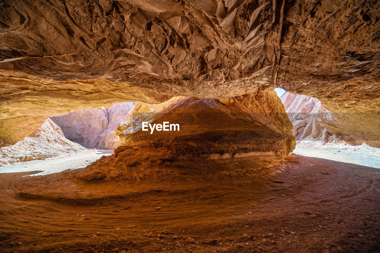 Rock formations at horseshoe bend