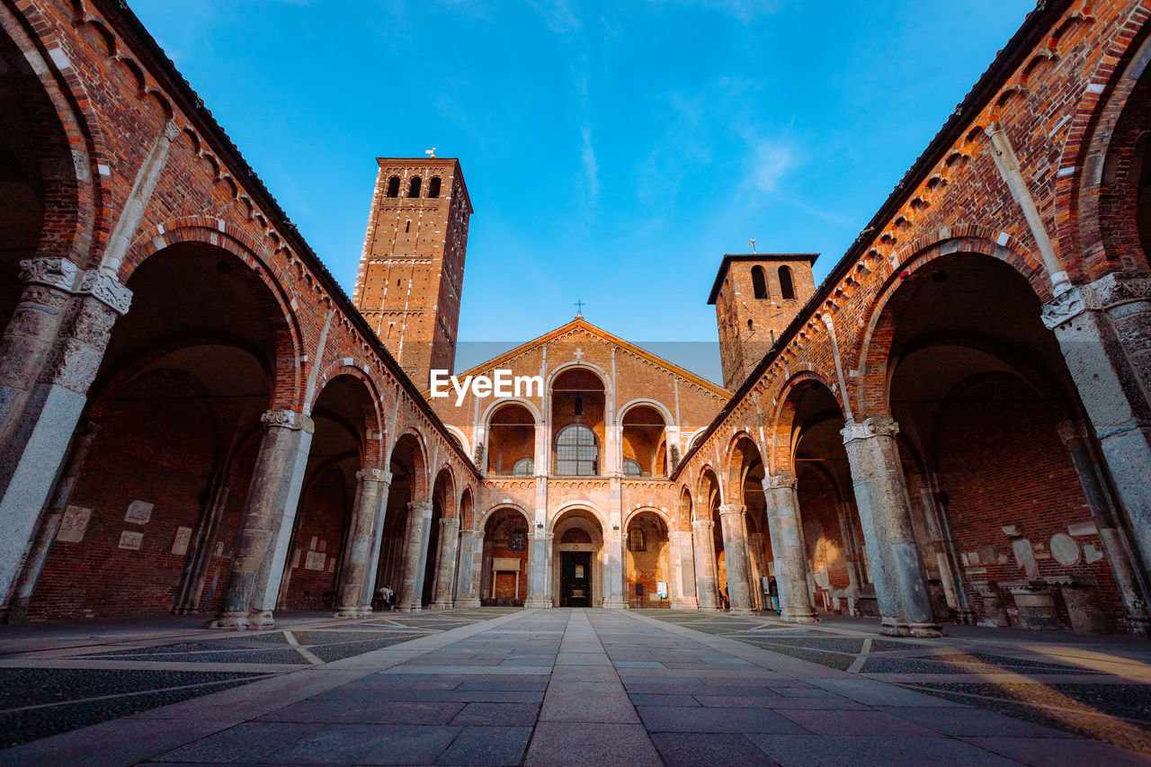 Wide view of the basilica of sant'ambrogio, no people