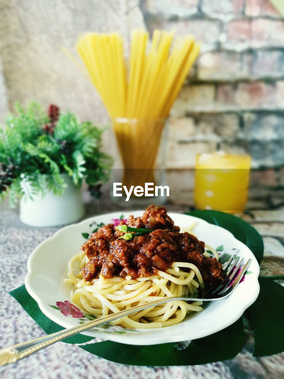 CLOSE-UP OF SERVED FOOD IN PLATE