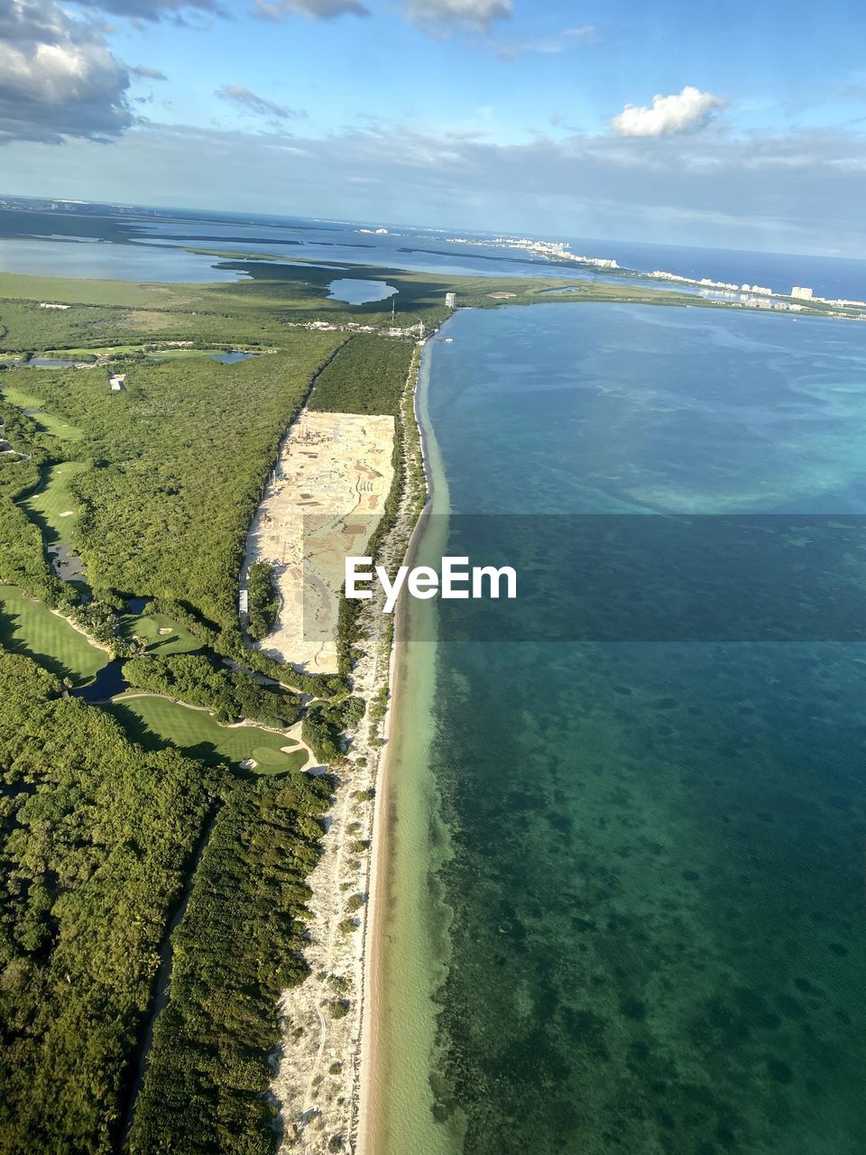 PANORAMIC VIEW OF SEA AGAINST SKY