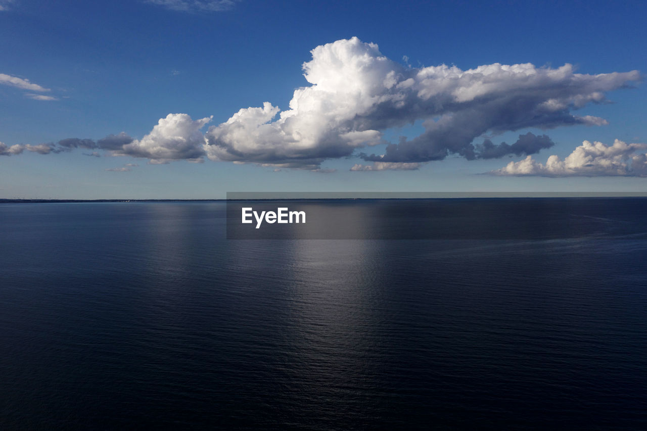 IDYLLIC SHOT OF SEA AGAINST SKY