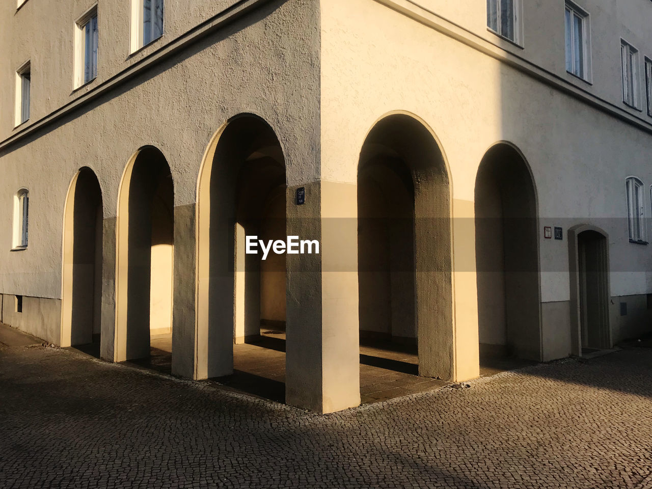 Evening light on an empty street corner 