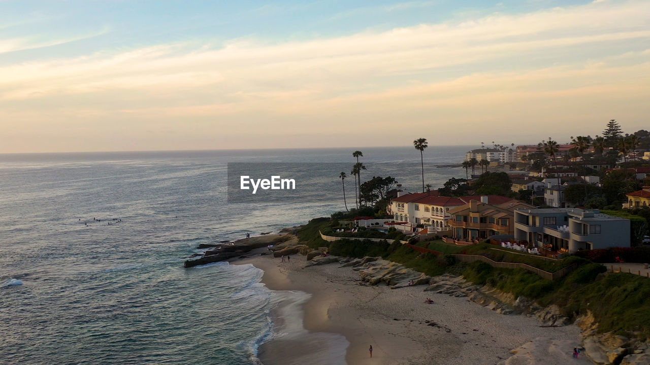 Drone photo of large homes at the coast in la jolla, california