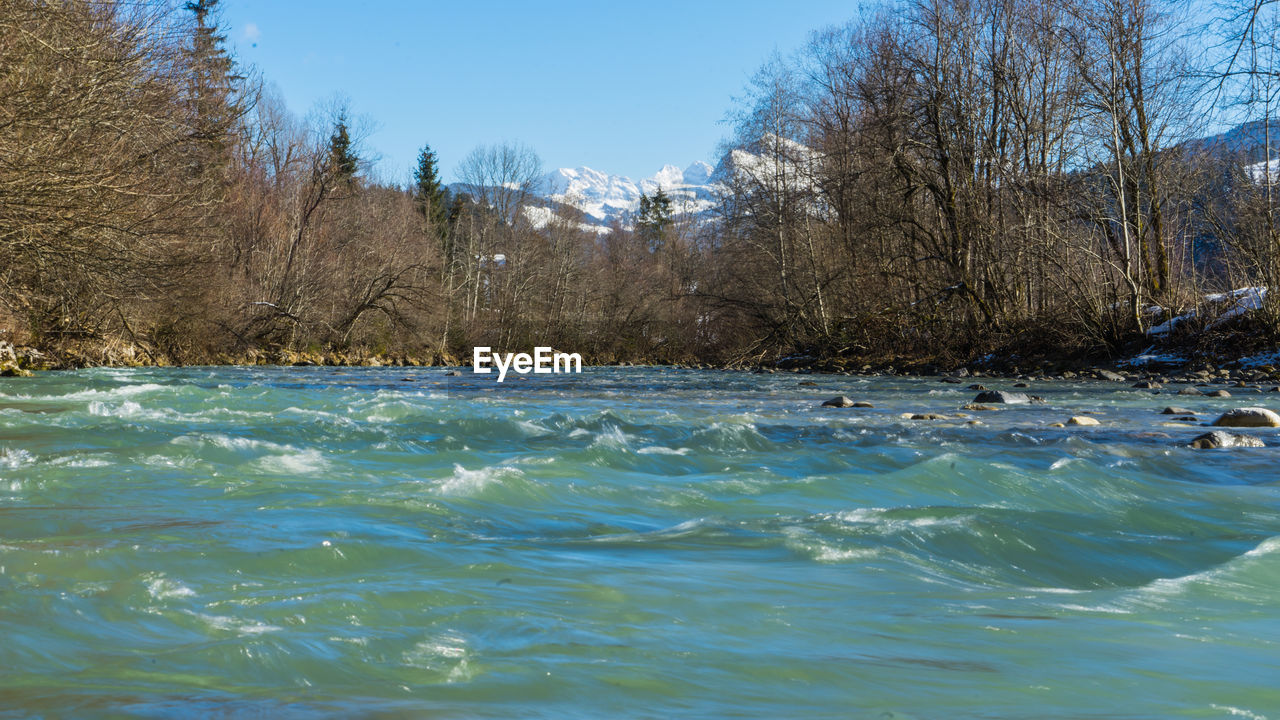 SCENIC VIEW OF RIVER AGAINST SKY