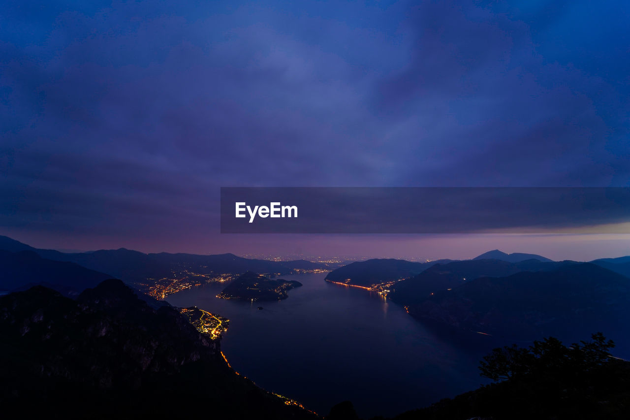 Iseo lake night view