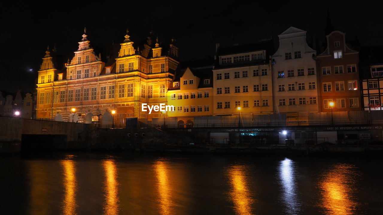 architecture, night, building exterior, illuminated, built structure, reflection, evening, travel destinations, city, water, building, dusk, light, history, cityscape, no people, the past, nature, landmark, sky, travel, government, river, tourism, politics and government, outdoors