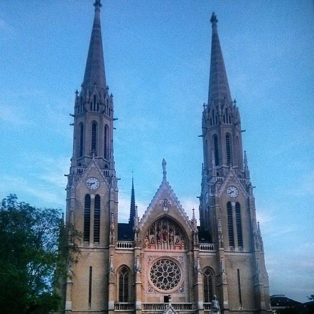 LOW ANGLE VIEW OF CHURCH AGAINST SKY