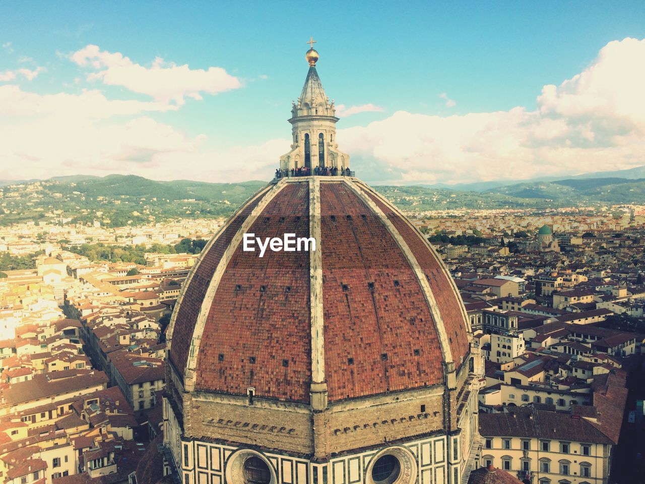 Duomo santa maria del fiore against sky in city