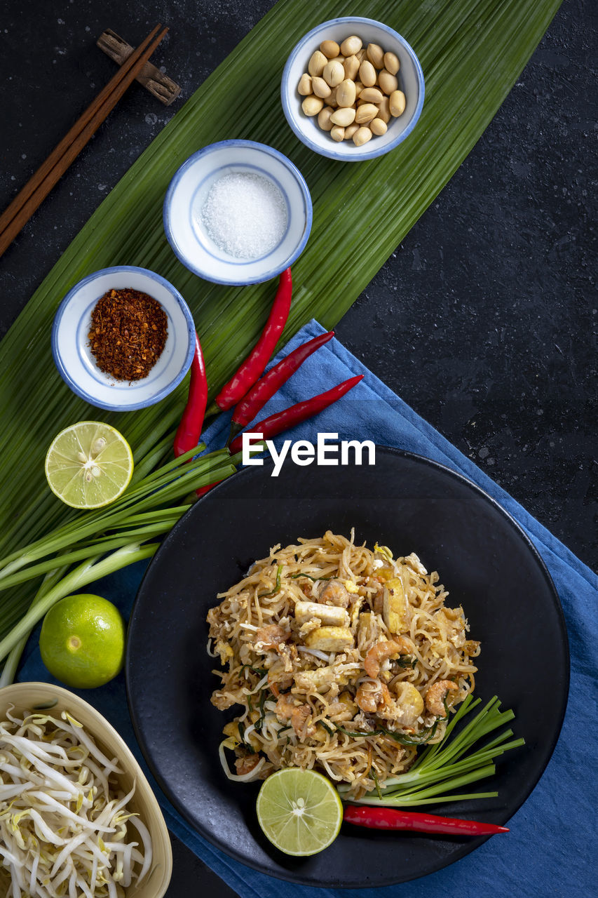 HIGH ANGLE VIEW OF MEAL SERVED IN PLATE