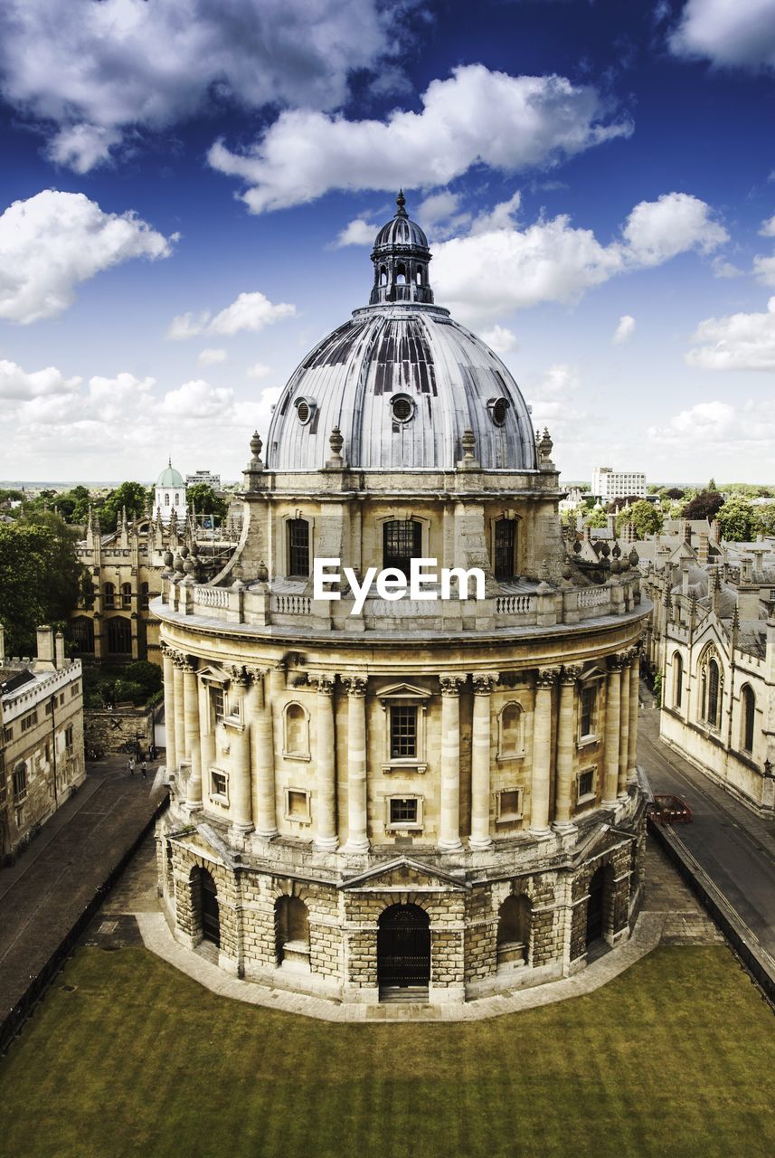 View of radcliffe camera against cloudy sky