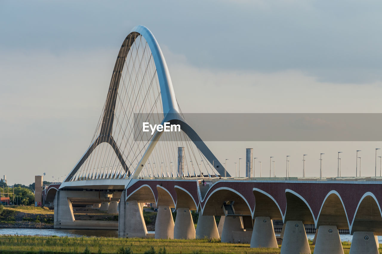 VIEW OF BRIDGE AGAINST SKY