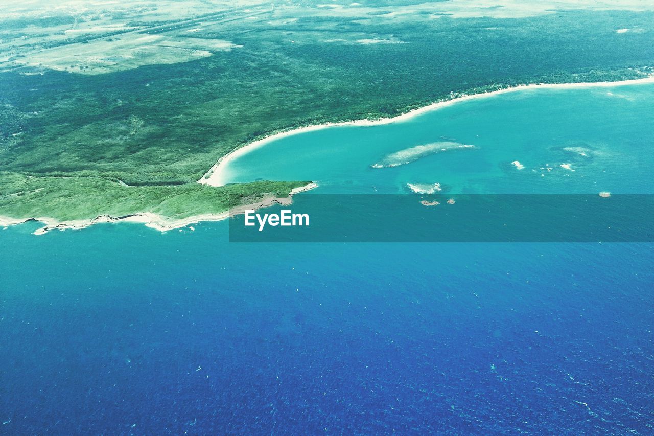 HIGH ANGLE VIEW OF SEA AND BLUE SKY