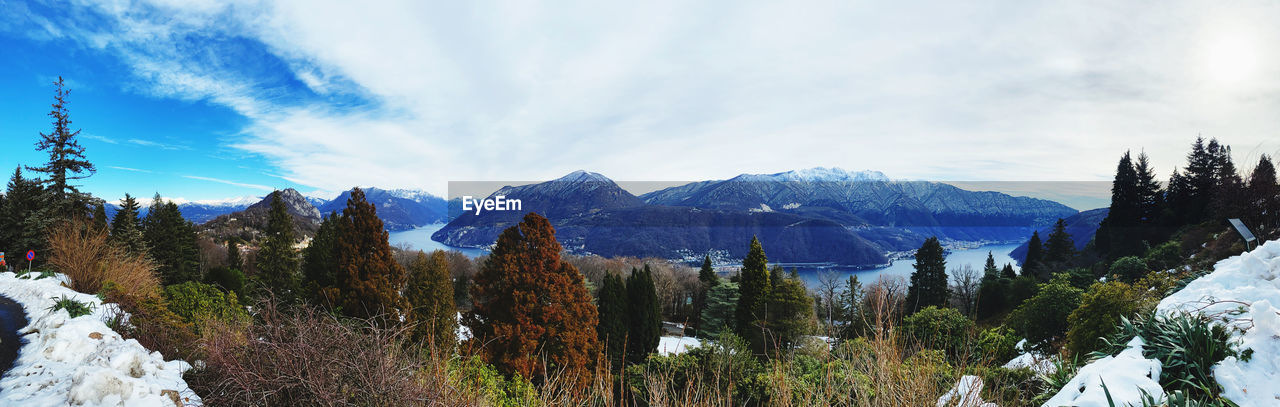 PANORAMIC VIEW OF MOUNTAINS AGAINST SKY