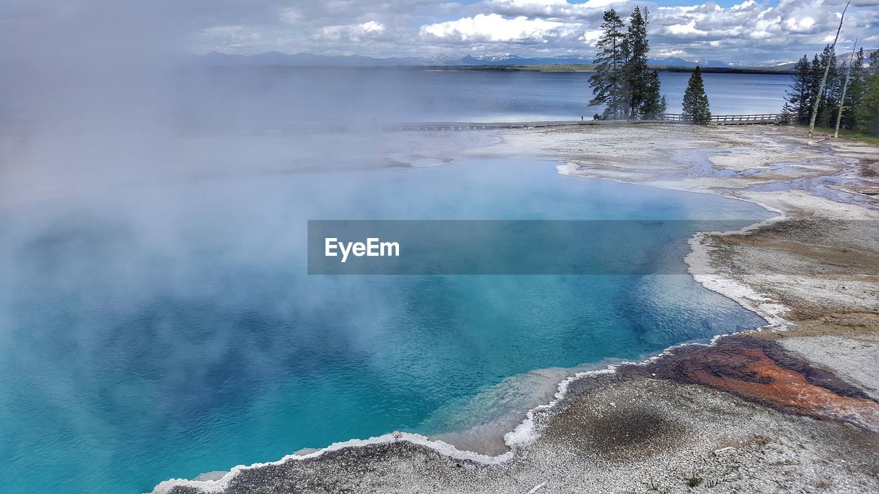 Hot spring, yellowstone 