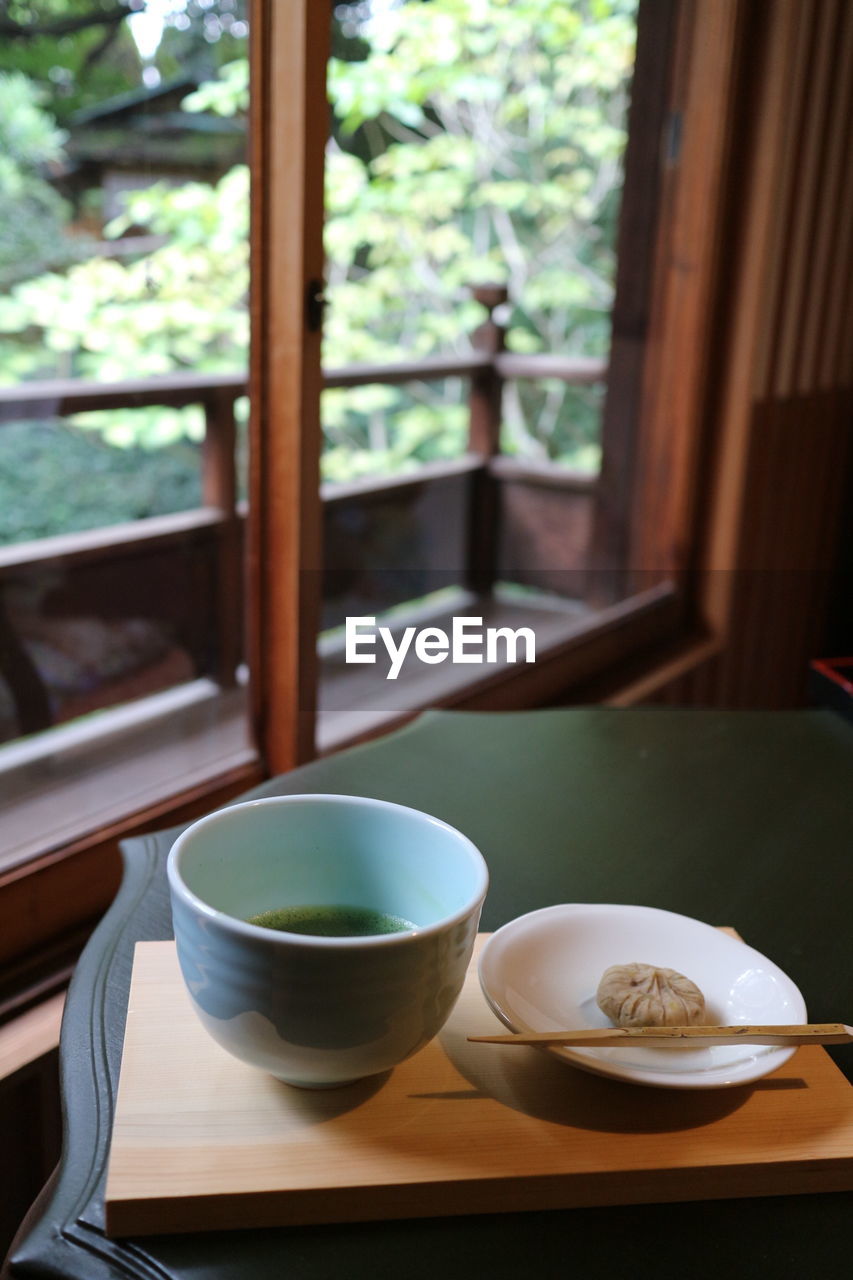 CLOSE-UP OF TEA SERVED IN CUP