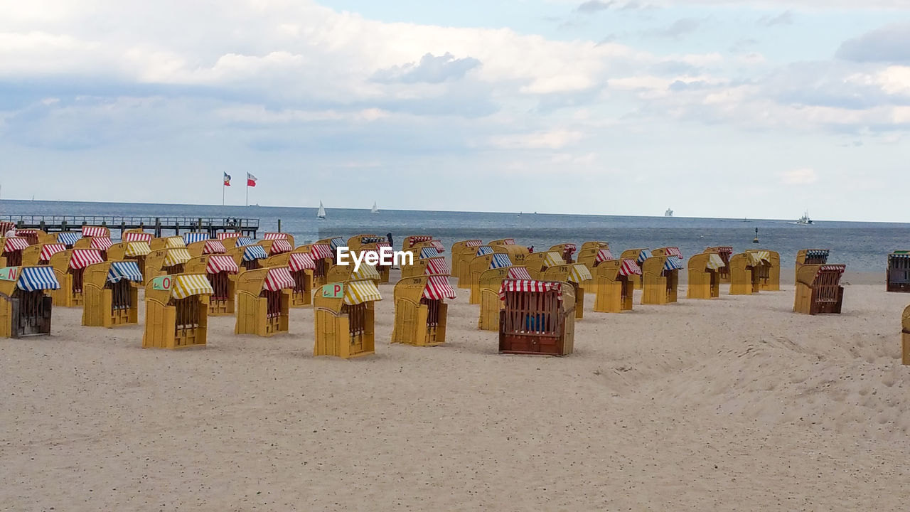 PEOPLE ON BEACH