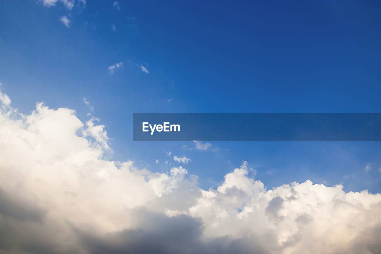 LOW ANGLE VIEW OF CLOUDY SKY